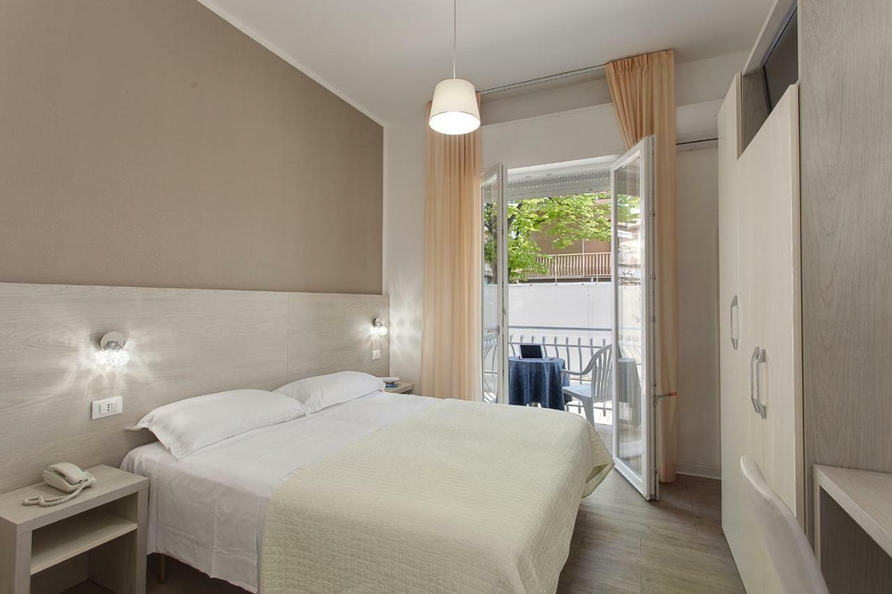 Anastasi Hotel E Residence Cervia Exterior photo